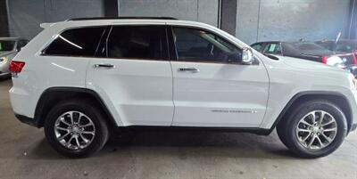 2014 Jeep Grand Cherokee Limited Sport Utility 4D   - Photo 8 - Chicago, IL 60641