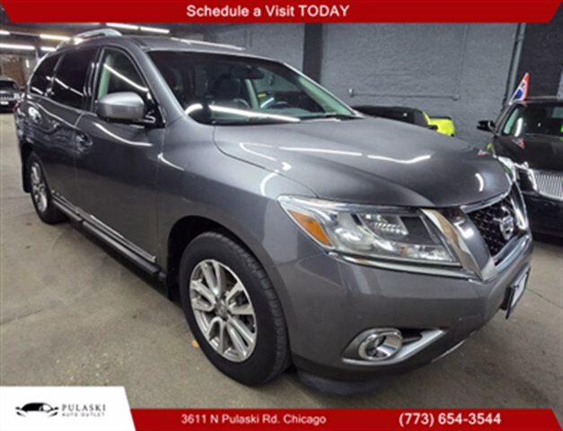2015 Nissan Pathfinder SL Sport Utility 4D - Photo 1 - Chicago, IL 60641