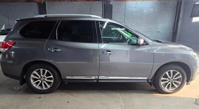 2015 Nissan Pathfinder SL Sport Utility 4D   - Photo 7 - Chicago, IL 60641