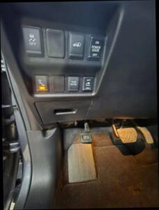 2015 Nissan Pathfinder SL Sport Utility 4D   - Photo 27 - Chicago, IL 60641