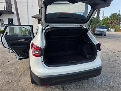 2020 Nissan Rogue Sport S   - Photo 3 - Umatilla, FL 32784