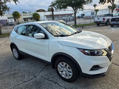 2020 Nissan Rogue Sport S   - Photo 2 - Umatilla, FL 32784