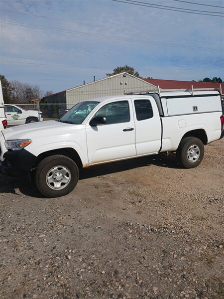 2019 Toyota Tacoma SR  