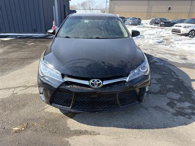 2017 Toyota Camry SE   - Photo 2 - Indianapolis, IN 46226