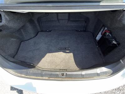 2016 Toyota Avalon Hybrid XLE Plus - Photo 12 - Indianapolis, IN 46226