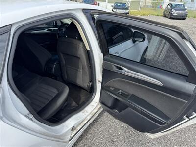 2020 Ford Fusion SE   - Photo 11 - Indianapolis, IN 46226