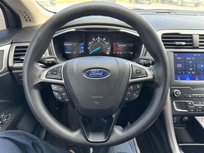2020 Ford Fusion SE   - Photo 18 - Indianapolis, IN 46226