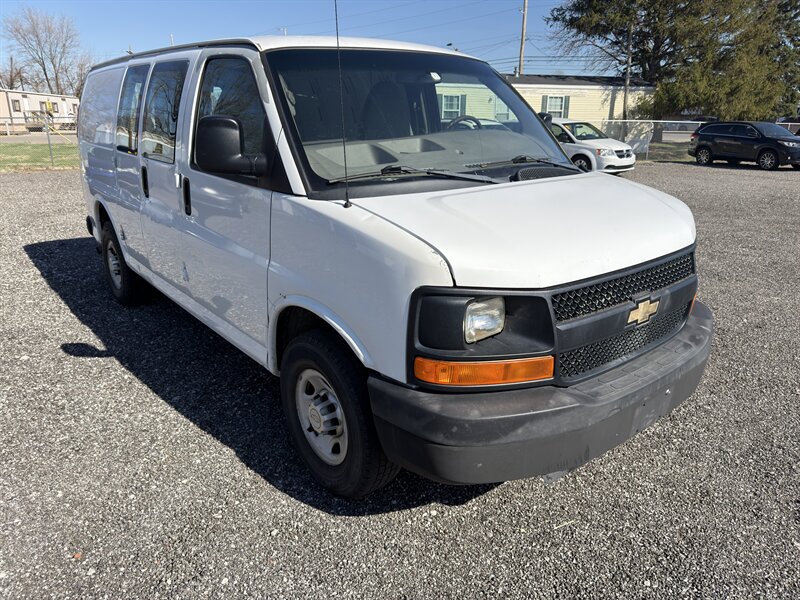 2010 Chevrolet Express 2500   - Photo 1 - Indianapolis, IN 46226