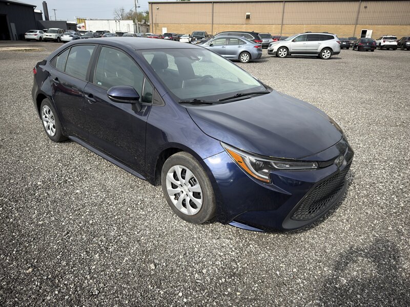 2021 Toyota Corolla LE   - Photo 1 - Indianapolis, IN 46226
