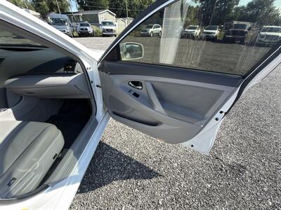 2007 Toyota Camry Hybrid   - Photo 9 - Indianapolis, IN 46226