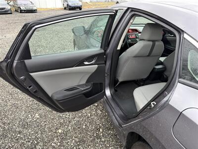 2017 Honda Civic LX   - Photo 12 - Indianapolis, IN 46226