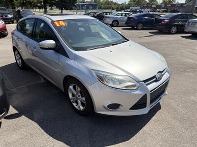 2014 Ford Focus SE   - Photo 1 - Indianapolis, IN 46226