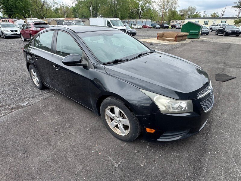 2013 Chevrolet Cruze 1LT Auto - Photo 1 - Indianapolis, IN 46226