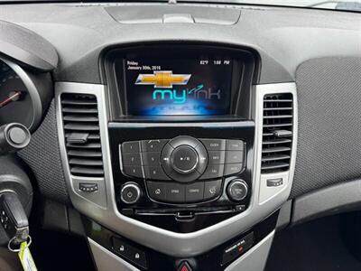2013 Chevrolet Cruze 1LT Auto   - Photo 9 - Indianapolis, IN 46226