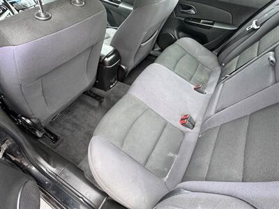 2013 Chevrolet Cruze 1LT Auto   - Photo 12 - Indianapolis, IN 46226
