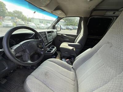 2006 Chevrolet Express 3500   - Photo 13 - Indianapolis, IN 46226