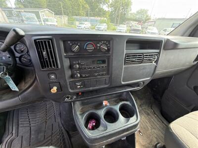 2006 Chevrolet Express 3500   - Photo 15 - Indianapolis, IN 46226