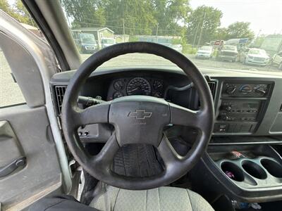 2006 Chevrolet Express 3500   - Photo 14 - Indianapolis, IN 46226