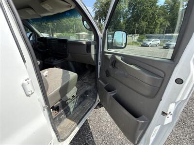 2006 Chevrolet Express 3500   - Photo 8 - Indianapolis, IN 46226