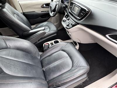 2017 Chrysler Pacifica LX   - Photo 16 - Indianapolis, IN 46226