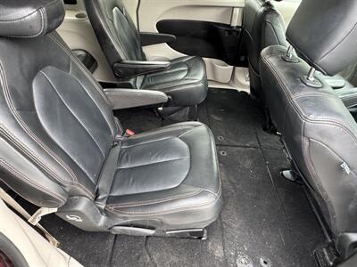 2017 Chrysler Pacifica LX   - Photo 14 - Indianapolis, IN 46226