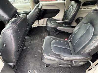 2017 Chrysler Pacifica LX   - Photo 11 - Indianapolis, IN 46226