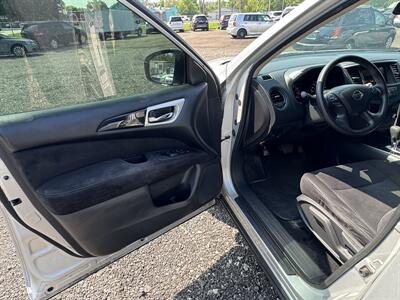 2015 Nissan Pathfinder S   - Photo 8 - Indianapolis, IN 46226