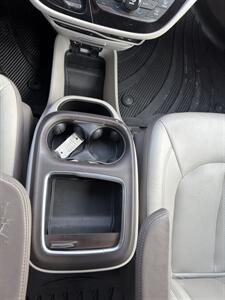 2019 Chrysler Pacifica Touring L Plus   - Photo 19 - Indianapolis, IN 46226