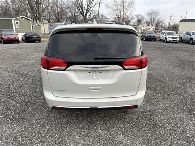 2019 Chrysler Pacifica Touring L Plus   - Photo 6 - Indianapolis, IN 46226