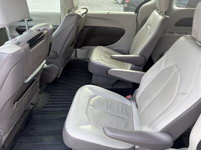 2019 Chrysler Pacifica Touring L Plus   - Photo 14 - Indianapolis, IN 46226