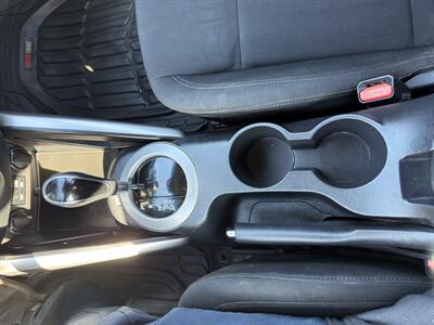 2017 Hyundai VELOSTER   - Photo 18 - Indianapolis, IN 46226