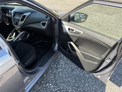 2017 Hyundai VELOSTER   - Photo 9 - Indianapolis, IN 46226