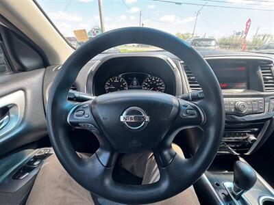 2016 Nissan Pathfinder S   - Photo 12 - Indianapolis, IN 46226
