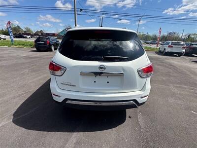 2016 Nissan Pathfinder S   - Photo 6 - Indianapolis, IN 46226