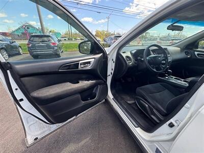 2016 Nissan Pathfinder S   - Photo 13 - Indianapolis, IN 46226