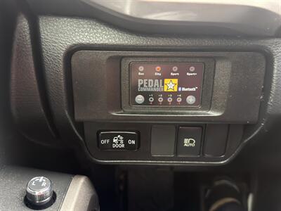 2018 Toyota Tacoma SR V6   - Photo 21 - Indianapolis, IN 46226