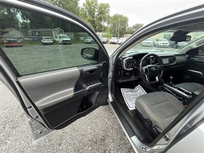 2018 Toyota Tacoma SR V6   - Photo 16 - Indianapolis, IN 46226