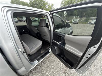 2018 Toyota Tacoma SR V6   - Photo 11 - Indianapolis, IN 46226
