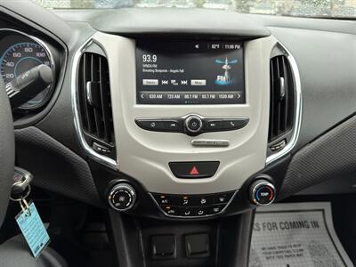 2017 Chevrolet Cruze LS Auto   - Photo 18 - Indianapolis, IN 46226