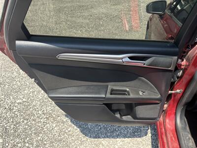 2019 Ford Fusion SE   - Photo 13 - Indianapolis, IN 46226
