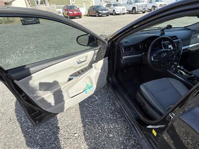2016 Toyota Camry LE   - Photo 15 - Indianapolis, IN 46226