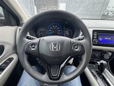2017 Honda HR-V LX   - Photo 13 - Indianapolis, IN 46226