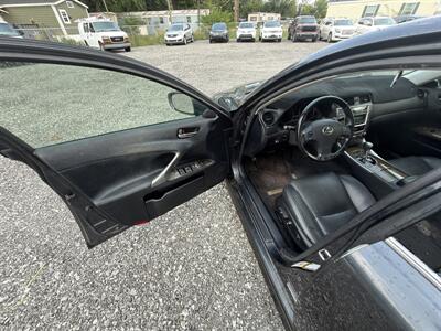 2009 Lexus IS 250   - Photo 15 - Indianapolis, IN 46226