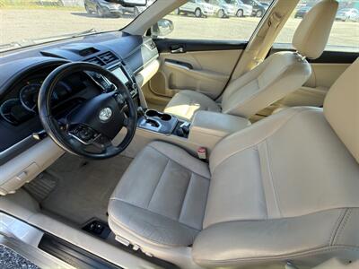 2014 Toyota Camry Hybrid XLE - Photo 16 - Indianapolis, IN 46226