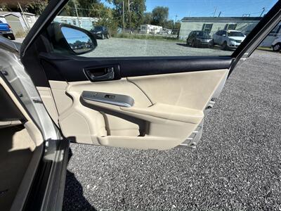 2014 Toyota Camry Hybrid XLE - Photo 9 - Indianapolis, IN 46226