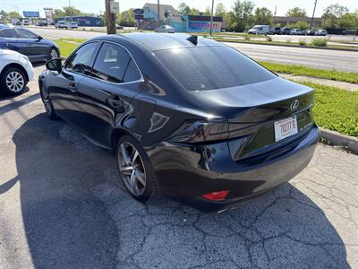 2018 Lexus IS 300   - Photo 5 - Indianapolis, IN 46226