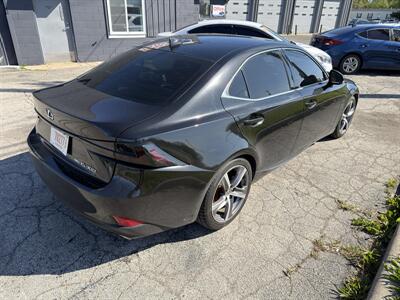 2018 Lexus IS 300   - Photo 7 - Indianapolis, IN 46226