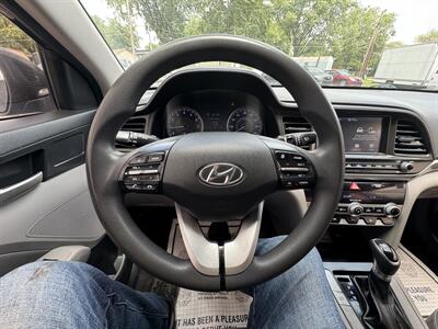 2020 Hyundai Elantra SEL   - Photo 19 - Indianapolis, IN 46226
