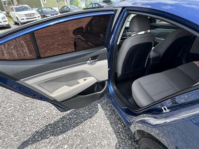2020 Hyundai Elantra SEL   - Photo 11 - Indianapolis, IN 46226