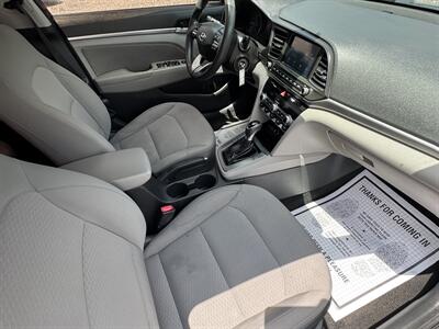 2020 Hyundai Elantra SEL   - Photo 17 - Indianapolis, IN 46226